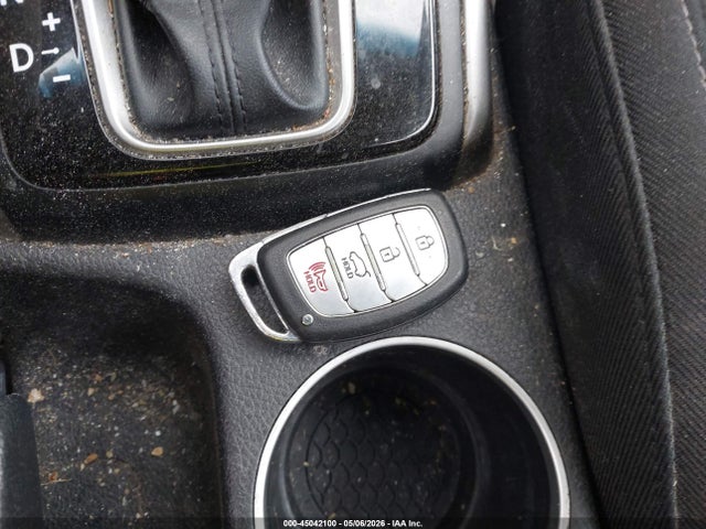 45042100 :رقم المزاد ، KMHD35LH5GU273750 vin ، 2016 Hyundai Elantra Gt مزاد بيع