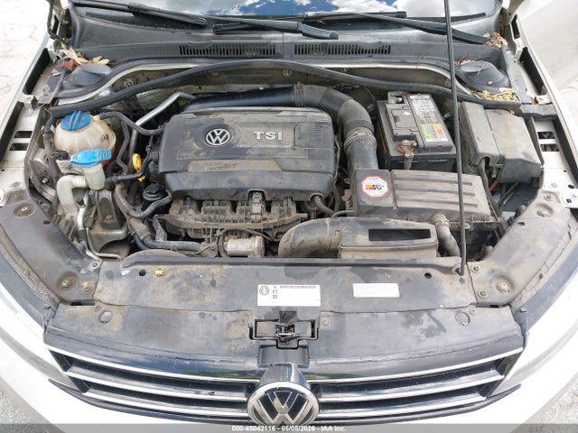 3VWD17AJ5FM319511 Volkswagen Jetta 1.8t Se