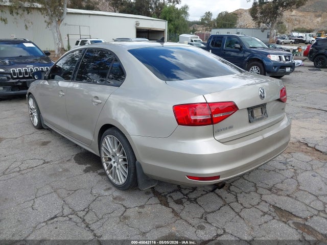 3VWD17AJ5FM319511 Volkswagen Jetta 1.8t Se