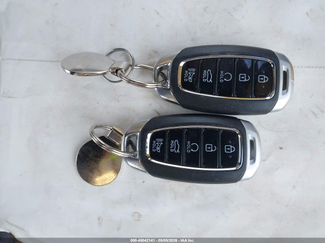 KMHLN4AG2NU217028 Hyundai ELANTRA SEL