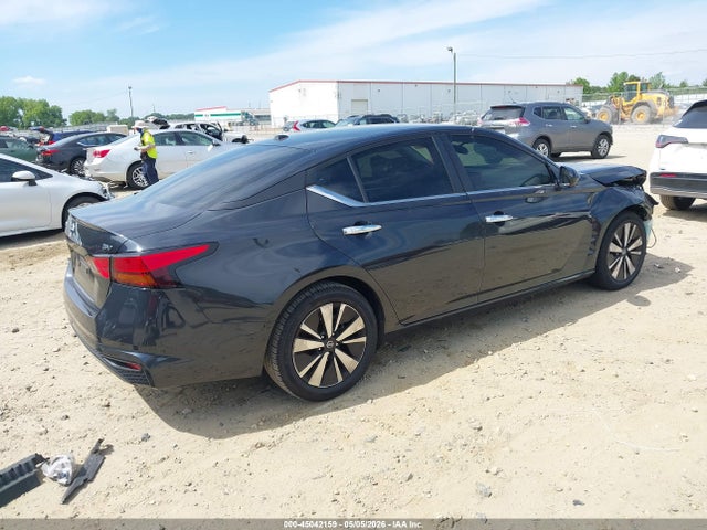 Продажа на аукционе авто 2022 Nissan Altima Sv Fwd, vin: 1N4BL4DV5NN385679, номер лота: 45042159