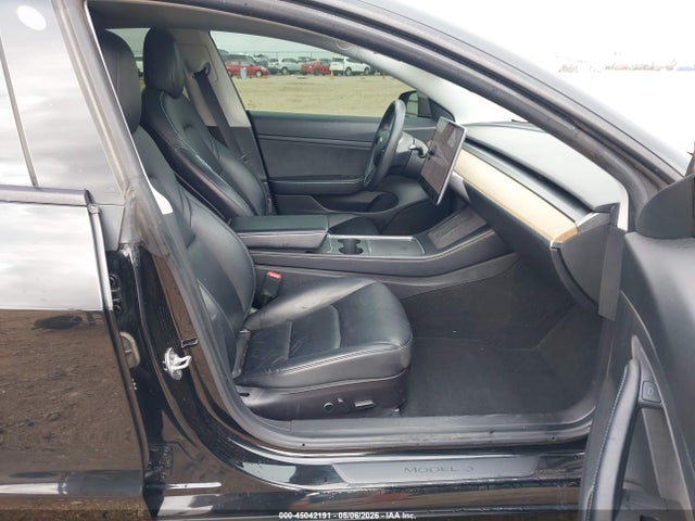 Tesla Model 3 Standard Range Plus Rear-wheel Drive 2021 5YJ3E1EA1MF854413 Image 5