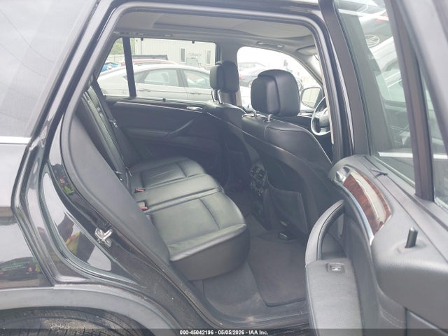 45042196 :رقم المزاد ، 5UXZV8C52BL418929 vin ، 2011 Bmw X5 Xdrive50i مزاد بيع