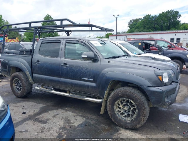 Продажа на аукционе авто 2015 Toyota Tacoma Base V6, vin: 5TFLU4EN1FX123240, номер лота: 45042208