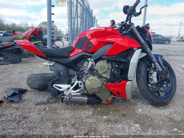 Продажа на аукционе авто 2022 Ducati Streetfighter V4/v4s, vin: ZDMFAKNW3NB007752, номер лота: 45042224