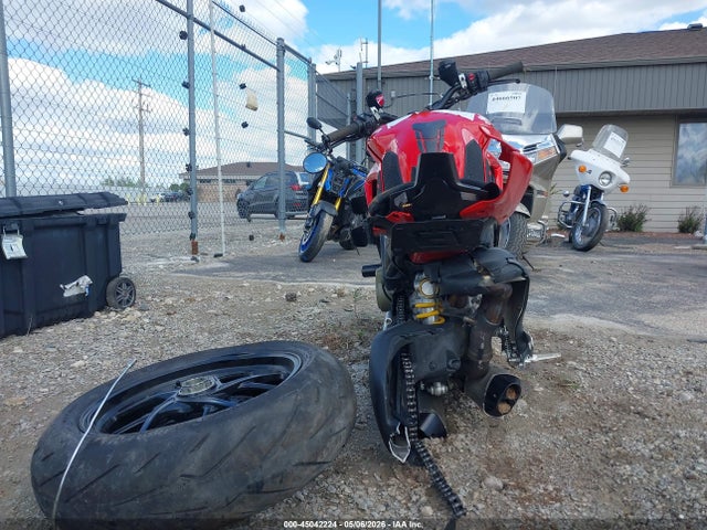Продажа на аукционе авто 2022 Ducati Streetfighter V4/v4s, vin: ZDMFAKNW3NB007752, номер лота: 45042224