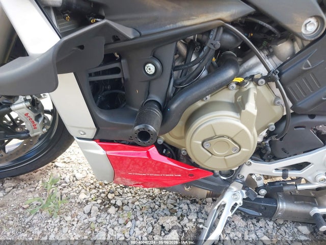 Продажа на аукционе авто 2022 Ducati Streetfighter V4/v4s, vin: ZDMFAKNW3NB007752, номер лота: 45042224
