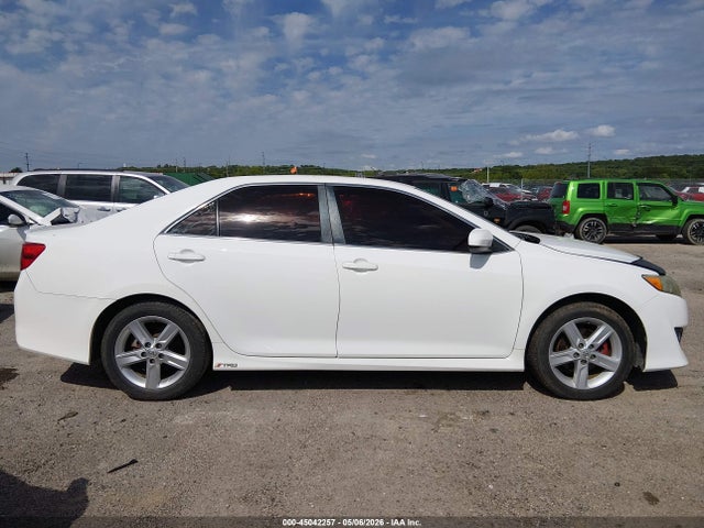 2014 Toyota Camry Se მანქანა იყიდება აუქციონზე, vin: 4T1BF1FK4EU381286, აუქციონის ნომერი: 45042257