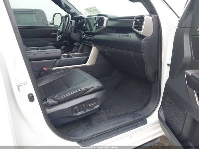45042343 :رقم المزاد ، 5TFLA5DB7SX242667 vin ، 2025 Toyota Tundra 4wd مزاد بيع