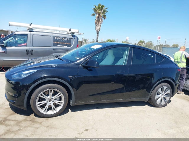 45042404 :رقم المزاد ، 7SAYGDEE1PA147708 vin ، 2023 Tesla Model Y Awd/long Range Dual Motor All-wheel Drive مزاد بيع