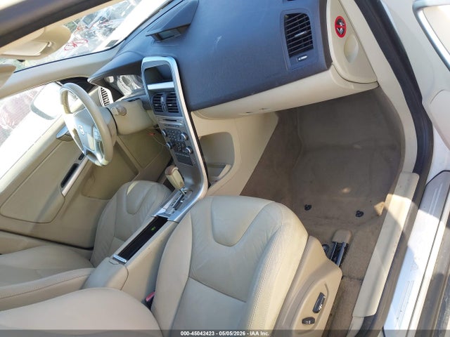2011 Volvo Xc60 3.2/3.2 R-design მანქანა იყიდება აუქციონზე, vin: YV4952DZ8B2152514, აუქციონის ნომერი: 45042423