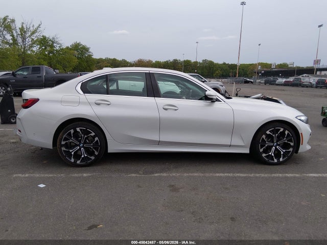45042487 :رقم المزاد ، 3MW89CW05S8F08407 vin ، 2025 Bmw 330i Xdrive مزاد بيع