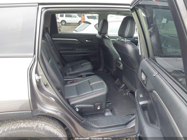 45042490 :رقم المزاد ، 5TDJZRFH7KS990916 vin ، 2019 Toyota Highlander Se مزاد بيع
