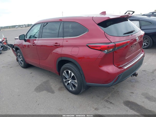 Продажа на аукционе авто 2021 Toyota Highlander Xle, vin: 5TDGZRBH3MS059123, номер лота: 45042495