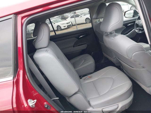 Продажа на аукционе авто 2021 Toyota Highlander Xle, vin: 5TDGZRBH3MS059123, номер лота: 45042495