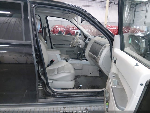 45042582 :رقم المزاد ، 1FMCU59H08KC44685 vin ، 2008 Ford Escape Hybrid مزاد بيع