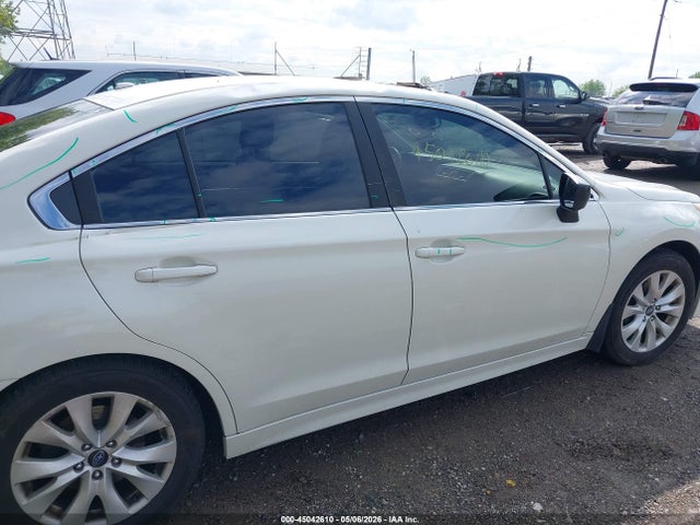 45042610 :رقم المزاد ، 4S3BNBD69F3066994 vin ، 2015 Subaru Legacy 2.5i Premium مزاد بيع
