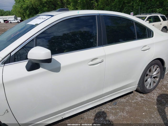 45042610 :رقم المزاد ، 4S3BNBD69F3066994 vin ، 2015 Subaru Legacy 2.5i Premium مزاد بيع