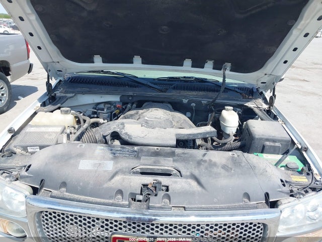 Продажа на аукционе авто 2005 Gmc Yukon Xl 1500 Denali, vin: 1GKFK66U45J105180, номер лота: 45042620