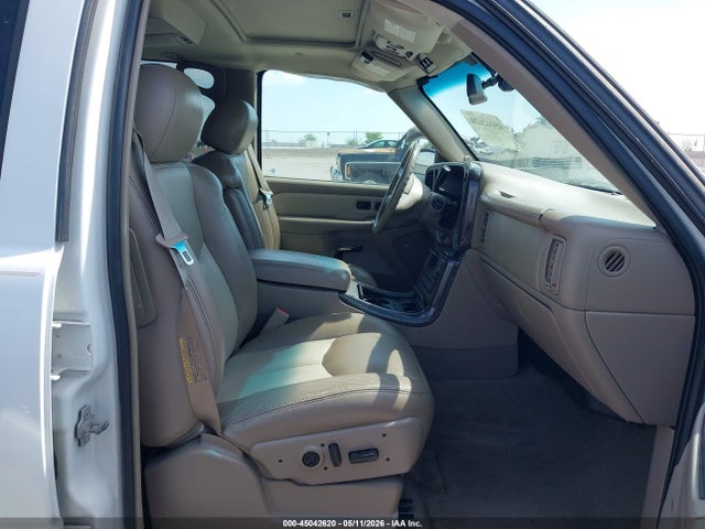 Продажа на аукционе авто 2005 Gmc Yukon Xl 1500 Denali, vin: 1GKFK66U45J105180, номер лота: 45042620