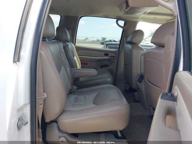 Продажа на аукционе авто 2005 Gmc Yukon Xl 1500 Denali, vin: 1GKFK66U45J105180, номер лота: 45042620