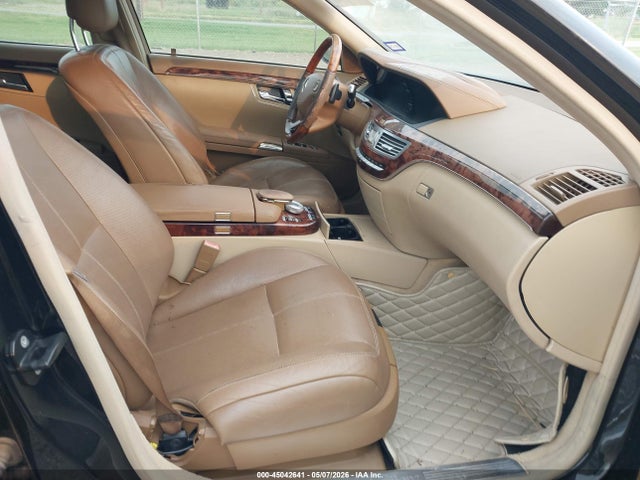 2009 Mercedes-benz S 550 მანქანა იყიდება აუქციონზე, vin: WDDNG71X09A281221, აუქციონის ნომერი: 45042641