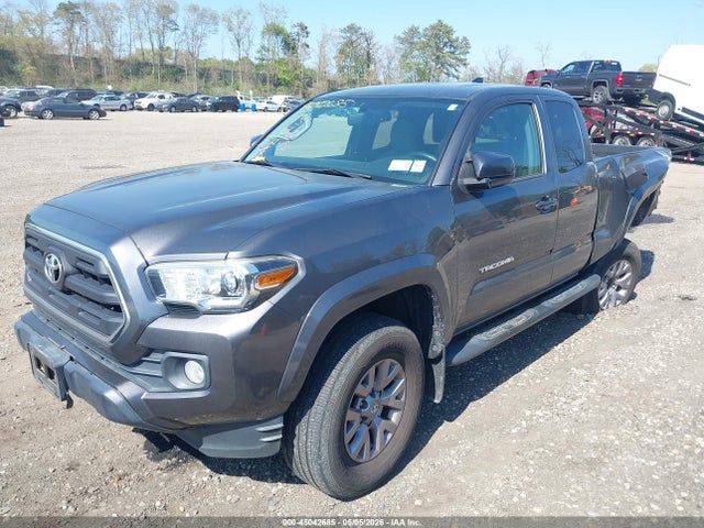 45042685 :رقم المزاد ، 5TFSZ5AN6HX101858 vin ، 2017 Toyota Tacoma Sr5 V6 مزاد بيع