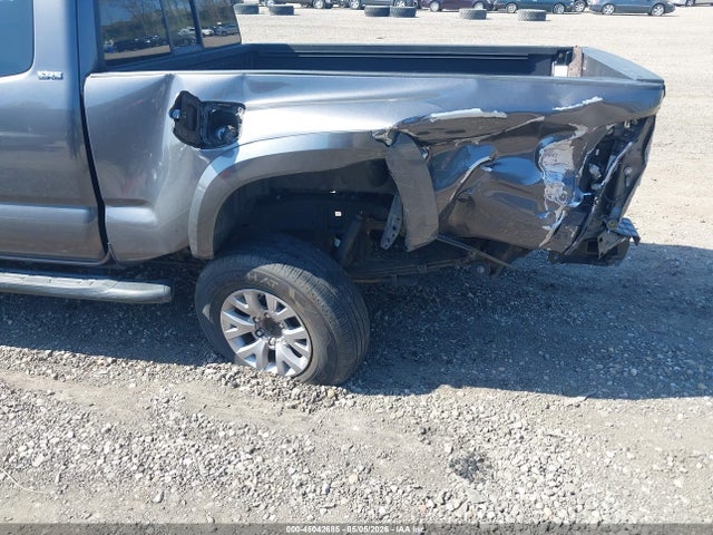 45042685 :رقم المزاد ، 5TFSZ5AN6HX101858 vin ، 2017 Toyota Tacoma Sr5 V6 مزاد بيع