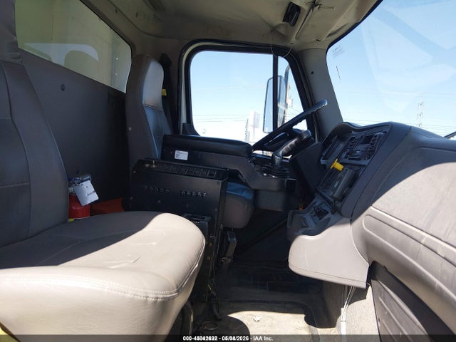 Продаж на аукціоні авто 2011 Freightliner M2 112v Heavy Duty, vin: 1FVHC7DV9BHBA6141, номер лоту: 45042692