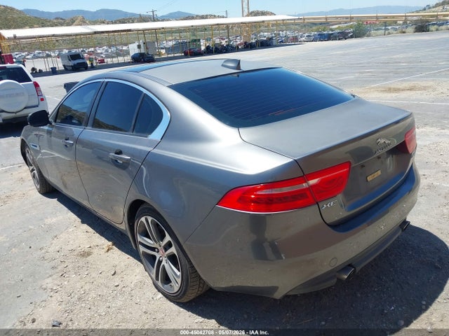 45042708 :رقم المزاد ، SAJAD4BV3HA956167 vin ، 2017 Jaguar Xe 35t Premium مزاد بيع
