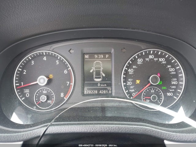 2013 Volkswagen Passat 2.5l Se მანქანა იყიდება აუქციონზე, vin: 1VWBP7A39DC018469, აუქციონის ნომერი: 45042733