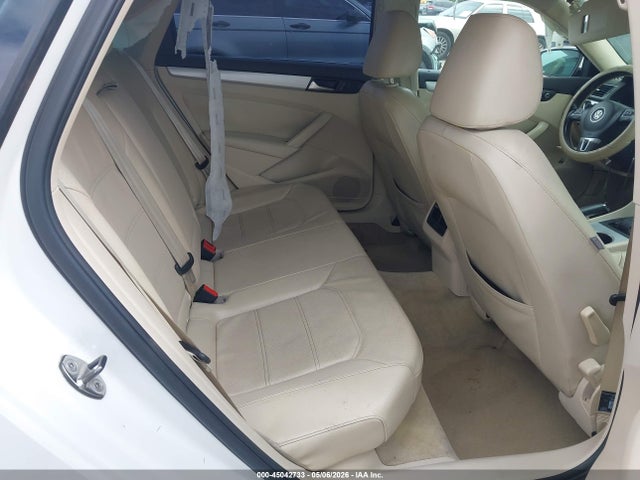 2013 Volkswagen Passat 2.5l Se მანქანა იყიდება აუქციონზე, vin: 1VWBP7A39DC018469, აუქციონის ნომერი: 45042733