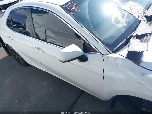 4T1B11HK9KU818688 Toyota CAMRY SE