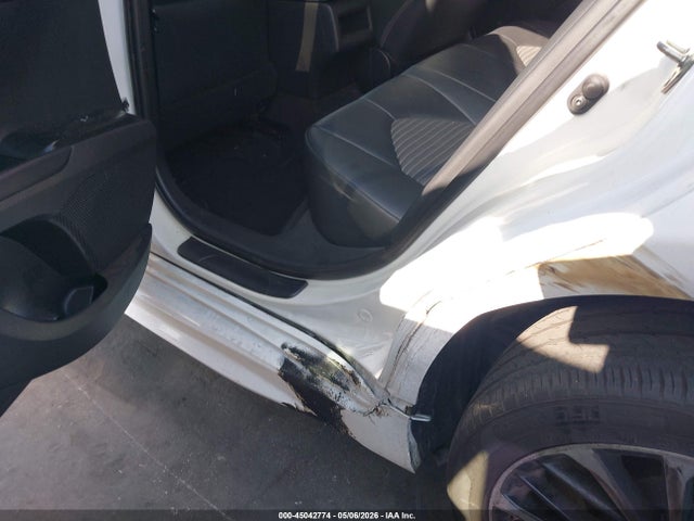 4T1B11HK9KU818688 Toyota CAMRY SE