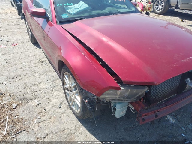Продажа на аукционе авто 2014 Ford Mustang V6 Premium, vin: 1ZVBP8AM0E5280708, номер лота: 45042785