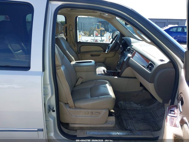 Продаж на аукціоні авто 2013 Chevrolet Suburban 1500 Ltz, vin: 1GNSKKE71DR343431, номер лоту: 45042799