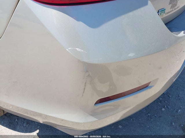 2015 Chevrolet Malibu Ls მანქანა იყიდება აუქციონზე, vin: 1G11B5SL9FF149928, აუქციონის ნომერი: 45042802