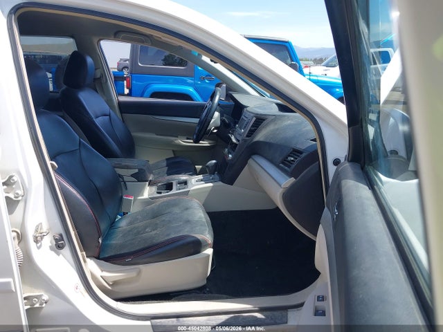 4S4BRBCC5E3210501 Subaru Outback 2.5i Premium