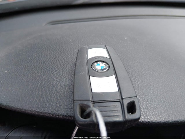45042822 :رقم المزاد ، WBAPH7C5XBE852656 vin ، 2011 Bmw 328i مزاد بيع