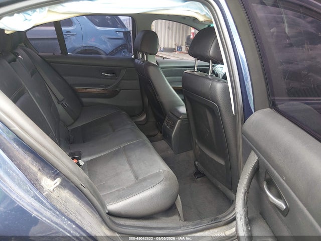 45042822 :رقم المزاد ، WBAPH7C5XBE852656 vin ، 2011 Bmw 328i مزاد بيع