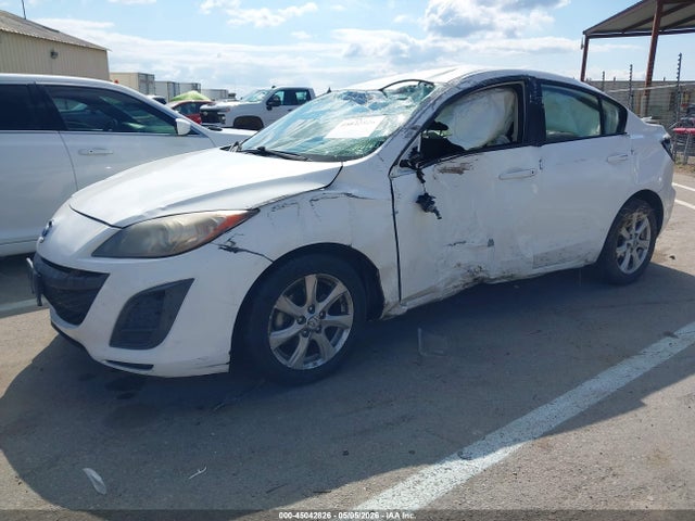 45042826 :رقم المزاد ، JM1BL1VG7B1431640 vin ، 2011 Mazda Mazda3 I Touring مزاد بيع