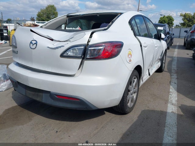 45042826 :رقم المزاد ، JM1BL1VG7B1431640 vin ، 2011 Mazda Mazda3 I Touring مزاد بيع