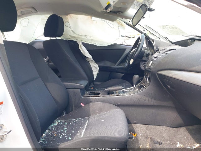 45042826 :رقم المزاد ، JM1BL1VG7B1431640 vin ، 2011 Mazda Mazda3 I Touring مزاد بيع