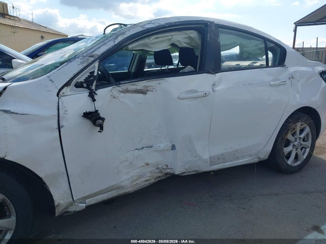 45042826 :رقم المزاد ، JM1BL1VG7B1431640 vin ، 2011 Mazda Mazda3 I Touring مزاد بيع