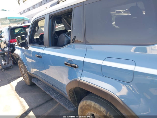 Продажа на аукционе авто 2024 Toyota Land Cruiser, vin: JTEABFAJ0RK005639, номер лота: 45042831