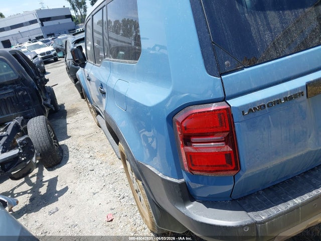 Продажа на аукционе авто 2024 Toyota Land Cruiser, vin: JTEABFAJ0RK005639, номер лота: 45042831