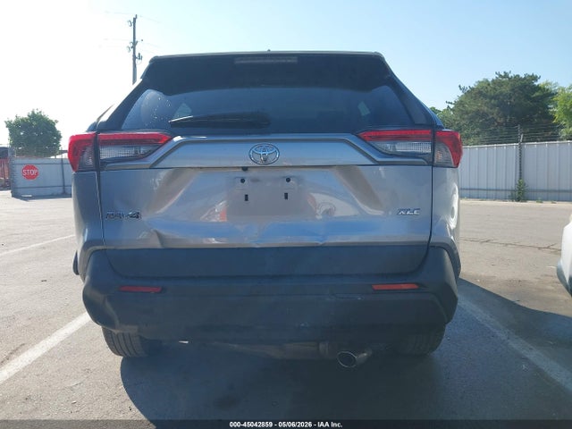 Toyota Rav4 Xle 2021 2T3W1RFV1MC113067 Image 16