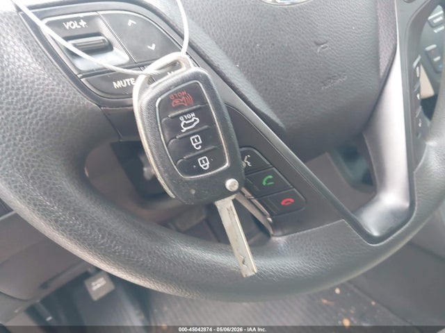Продажа на аукционе авто 2017 Hyundai Santa Fe Se, vin: KM8SM4HF1HU242745, номер лота: 45042874