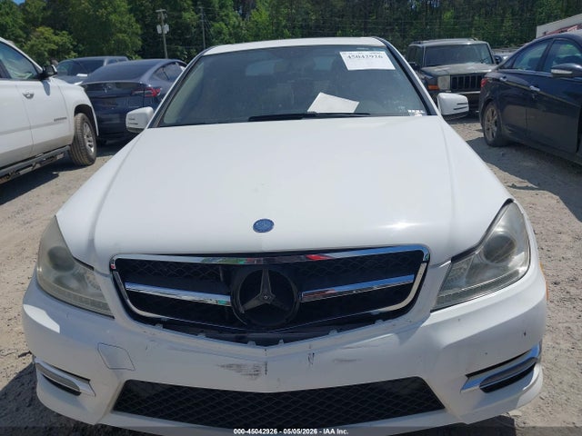 45042926 :رقم المزاد ، WDDGF4HB8EA911808 vin ، 2014 Mercedes-benz C 250 Sport مزاد بيع