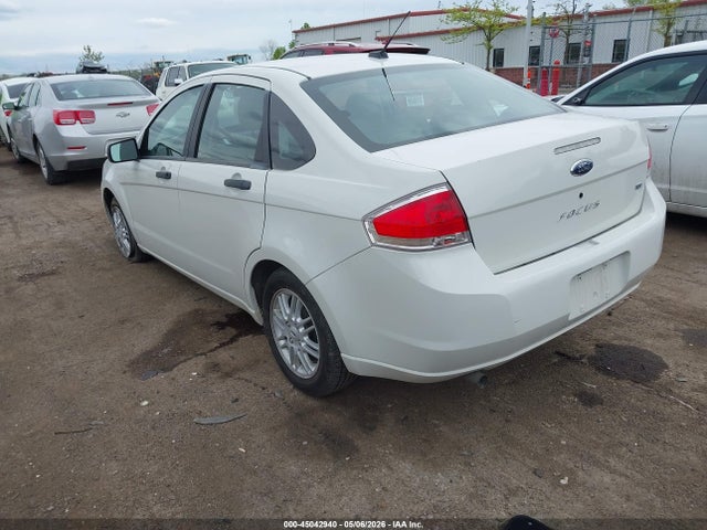 45042940 :رقم المزاد ، 1FAHP35N09W183842 vin ، 2009 Ford Focus Se مزاد بيع